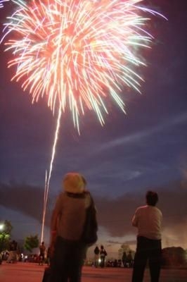 第44回小さなふるさとづくり「七夕の夕べ」花火大会