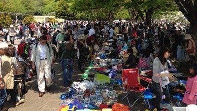 光が丘公園フリーマーケット（10月）