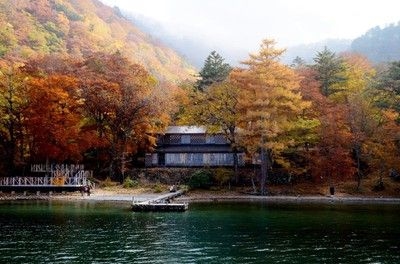 イタリア大使館別荘記念公園の紅葉