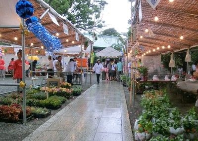 伊勢原大神宮　花の市