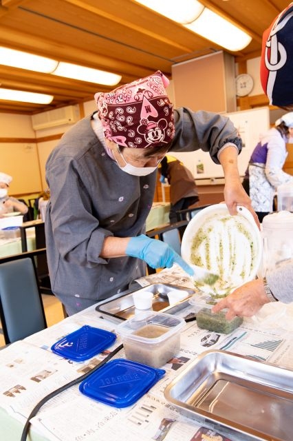 里山を五感で味わう～こんにゃく手作り体験～（7月）