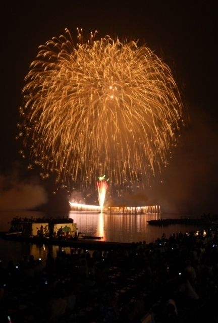 さがみ湖湖上祭花火大会