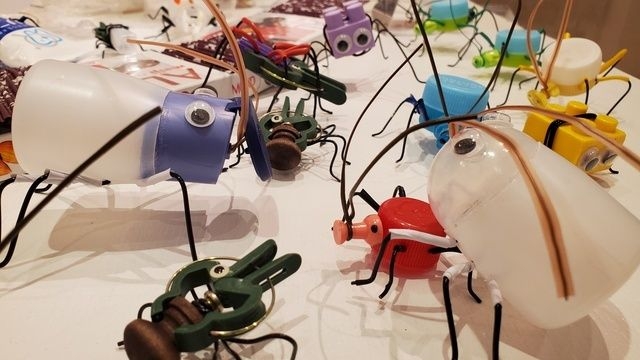 おもちゃ箱がひっくりかえった！ムシムシ工作大集合