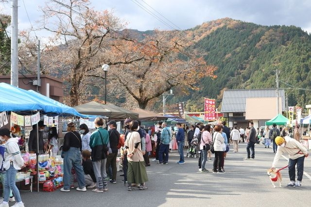 五サー市と秋の吉水園一般公開