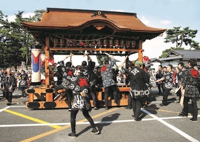 松江祭鼕行列