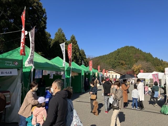 うらら白山人秋祭 どんじゃら市