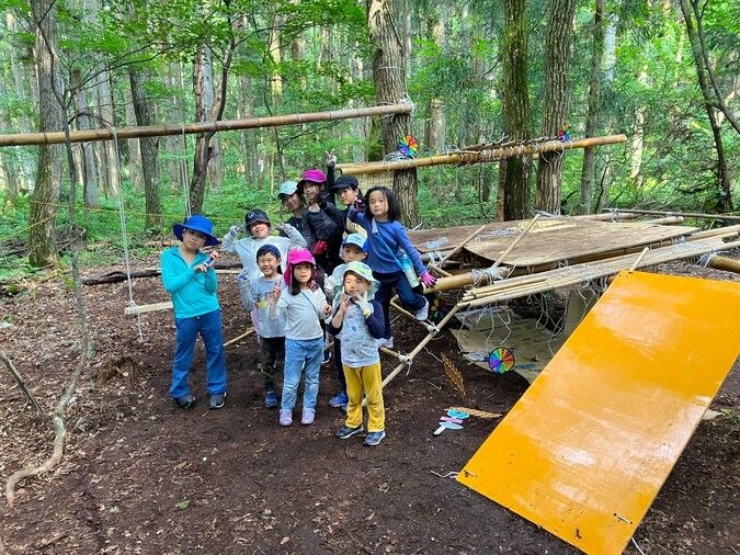 森の秘密基地キャンプ