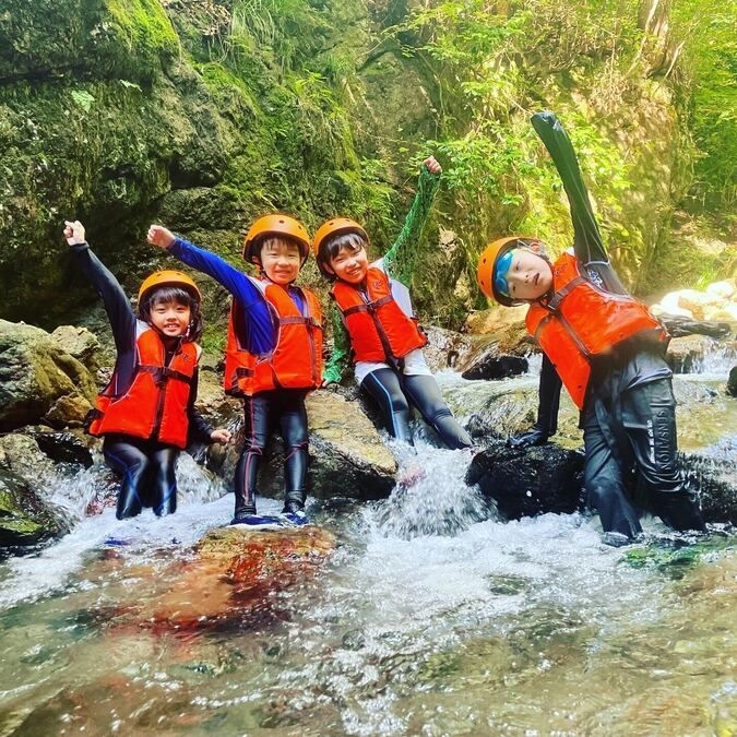 小学生だけで真夏を満喫！1日山の中で川遊び＆スイカ割り体験in飯能